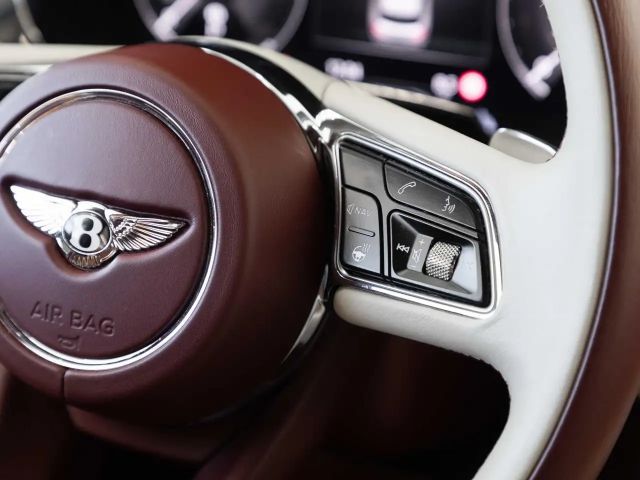 Bentley Bentayga V8