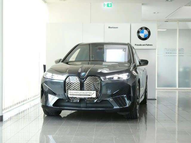 BMW iX xDrive40