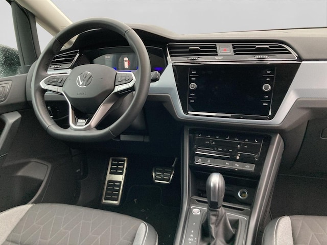 Volkswagen Touran 1.5 TSI DSG IQ.Drive