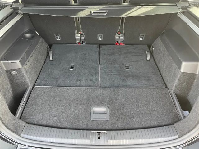 Volkswagen Touran DSG Highline R-Line