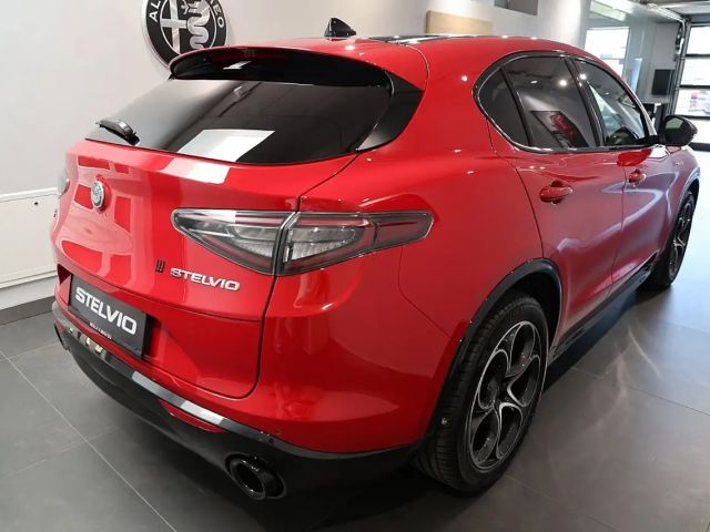 Alfa Romeo Stelvio AT8 Q4 Veloce