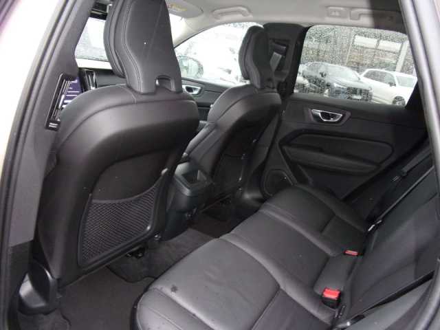 Volvo XC60 Dark Plus