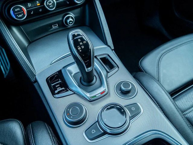 Alfa Romeo Stelvio Veloce