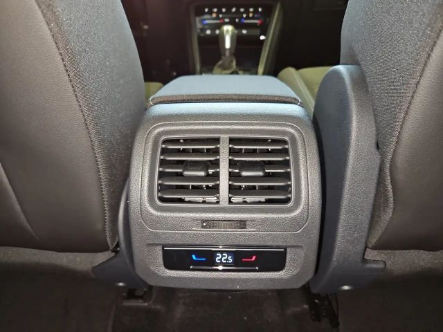 Volkswagen Touran 1.5 TSI Highline Style