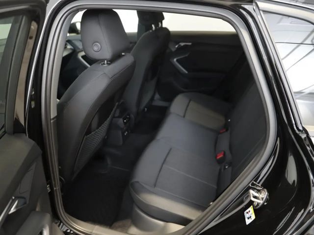 Audi A3 30 TFSI Sedan