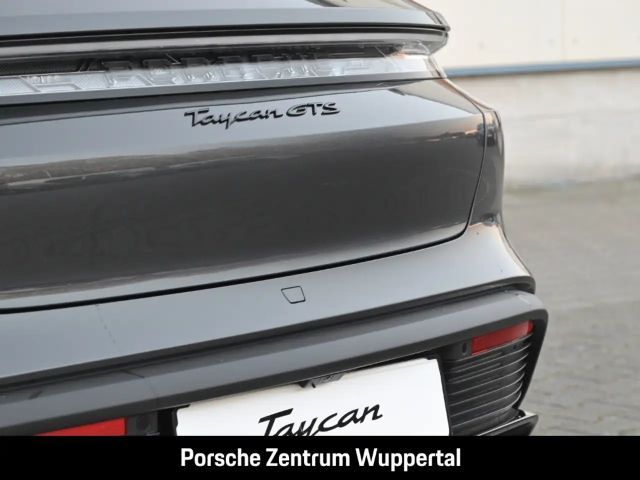 Porsche Taycan GTS Sport Turismo