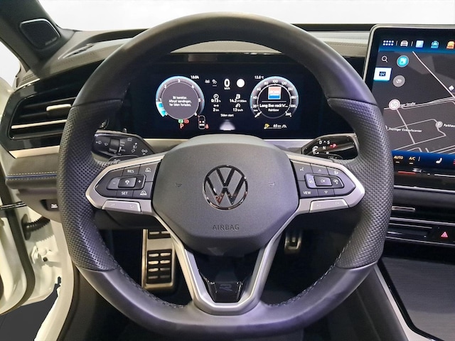 Volkswagen Passat 4Motion DSG R-Line