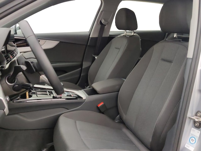 Audi A4 30 TDI Avant S-Tronic