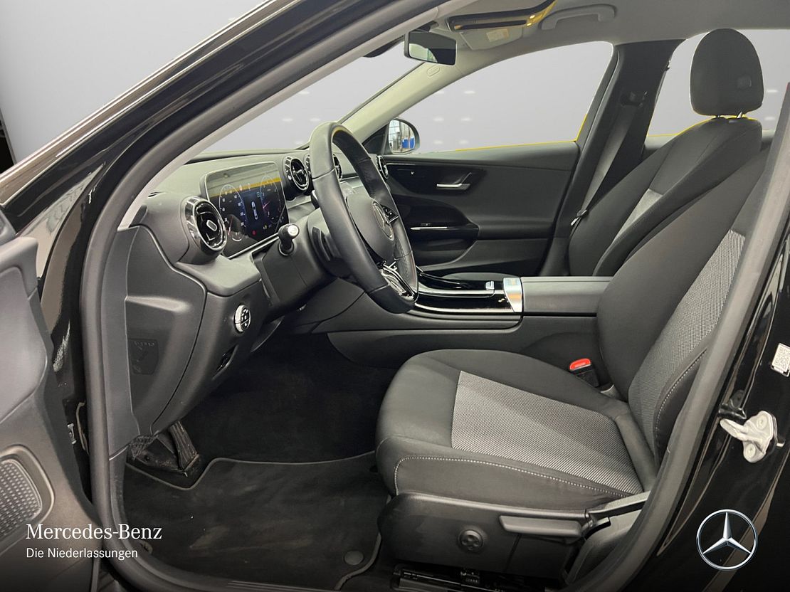 Mercedes-Benz C 200 Sedan