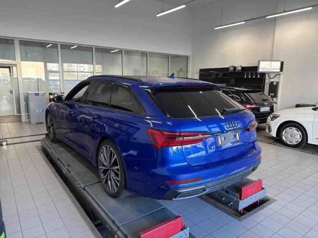 Audi A6 45 TFSI Avant Quattro S-Tronic Sport