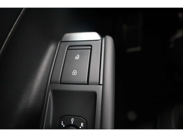 Volkswagen T-Roc 1.5 eTSI R-Line Style