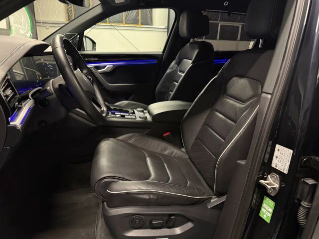 Volkswagen Touareg R-Line Style