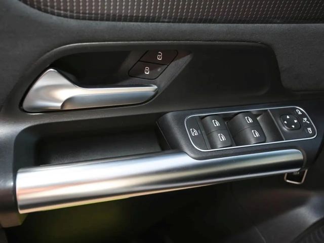 Mercedes-Benz EQA 250 AMG Line