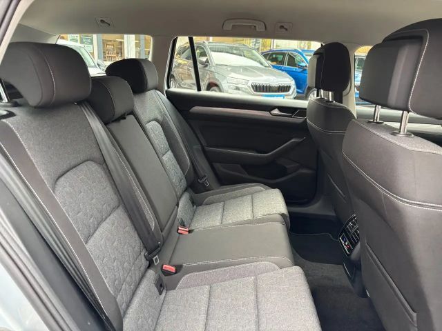 Volkswagen Passat 2.0 TDI Business DSG Variant