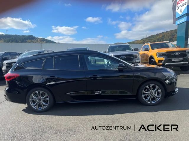 Ford Focus ST Line Wagon