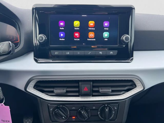 Seat Arona Reference