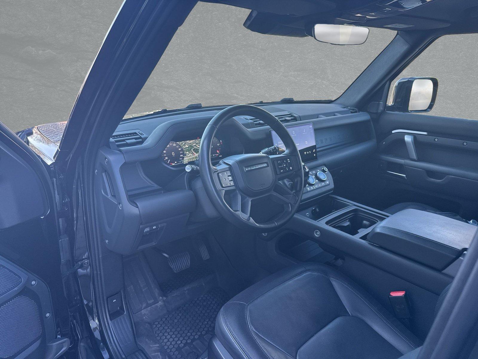 Land Rover Defender 3.0 90 D200 Dynamic HSE