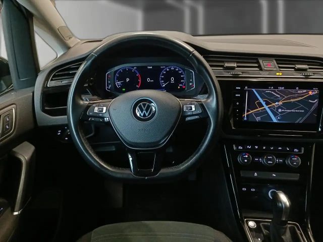 Volkswagen Touran 1.5 TSI DSG Highline