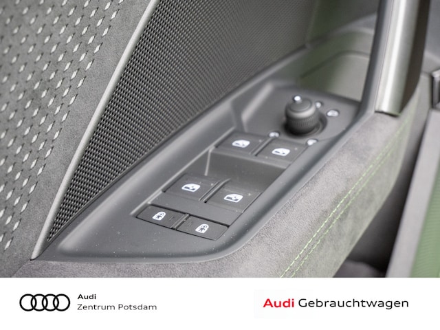 Audi RS3 Quattro S-Tronic Sedan