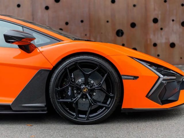 Lamborghini Revuelto *AD PERSONAM*CARBON*FULL ASSIST*SONUS*