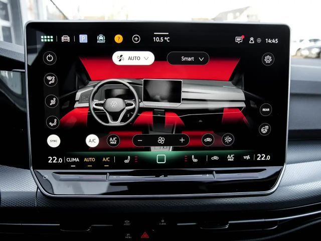 Volkswagen Golf 1.5 TSI Golf VIII IQ.Drive