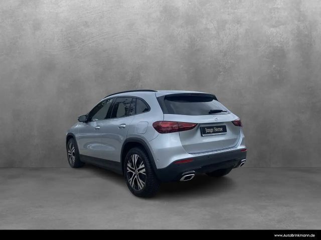 Mercedes-Benz GLA 200 Progressive