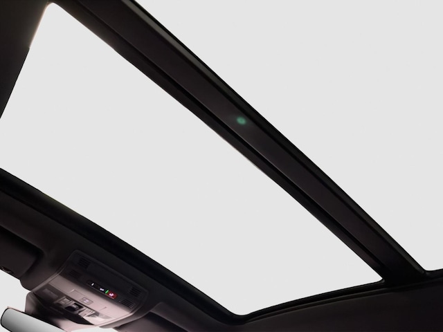 Volkswagen T-Roc 1.5 TSI DSG Plus R-Line Style