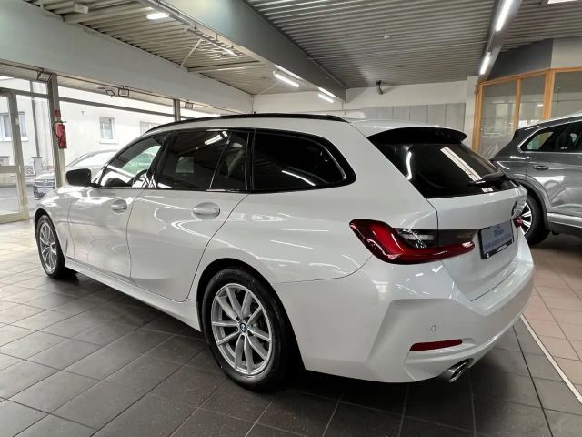 BMW 320 320d Touring xDrive