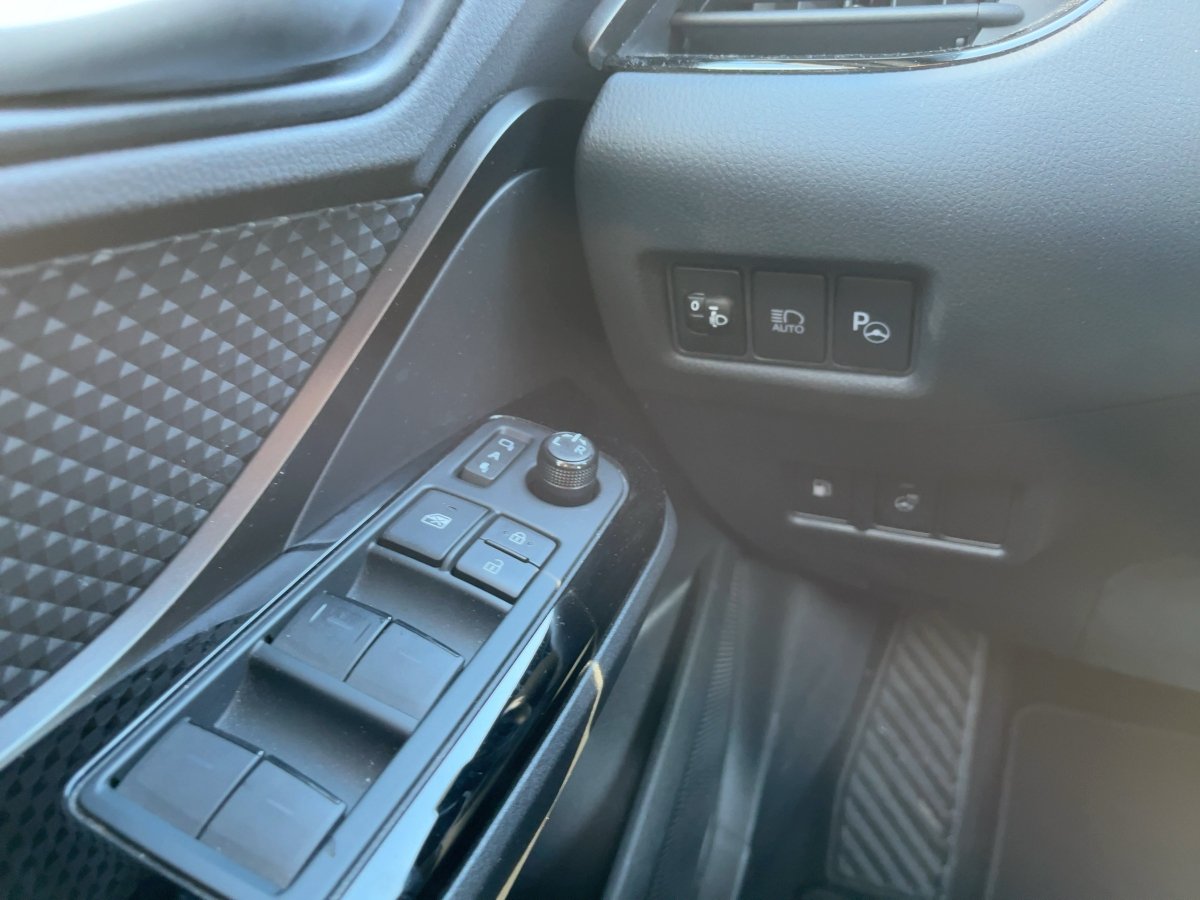 Toyota C-HR 5-deurs Bi-Tone Team D