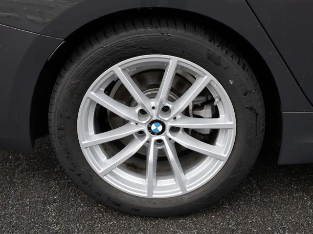 BMW 320 320d M-Sport Sedan xDrive