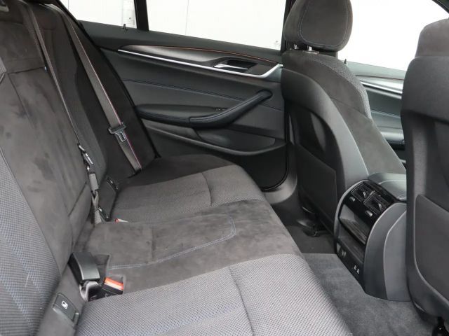 BMW 540 540d M-Sport Sedan xDrive