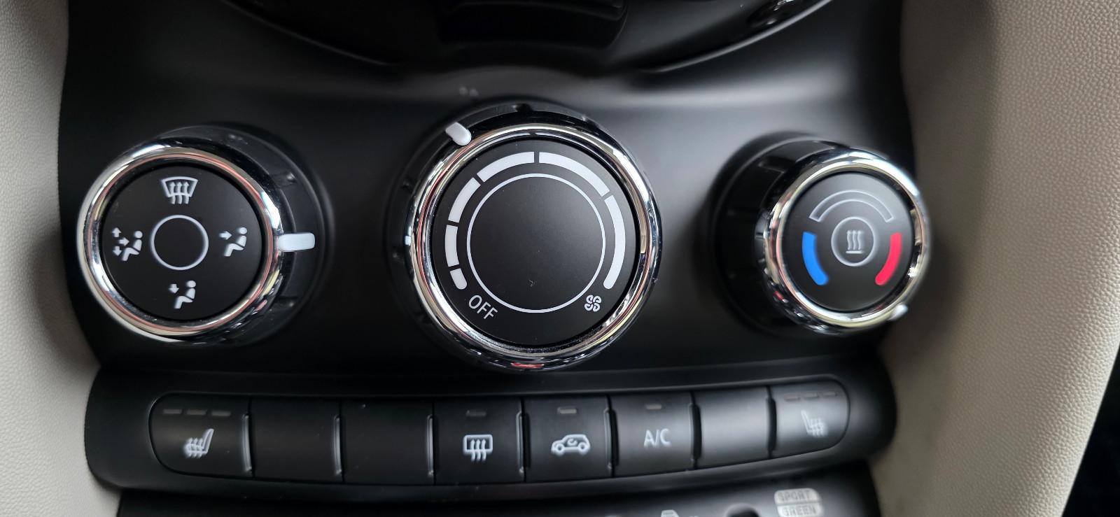 MINI Cooper Resolute Edition 1-Hand LED 2.J-Garantie