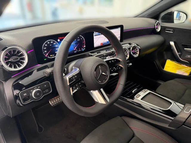 Mercedes-Benz A 180 A 180 d Hatchback