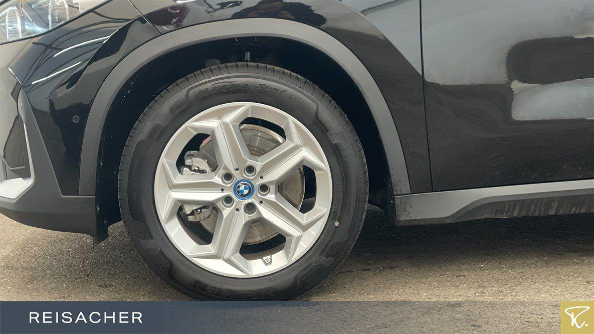 BMW iX1 xDrive30