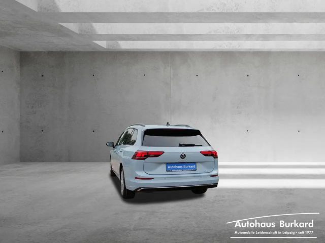 Volkswagen Golf 1.5 eTSI DSG