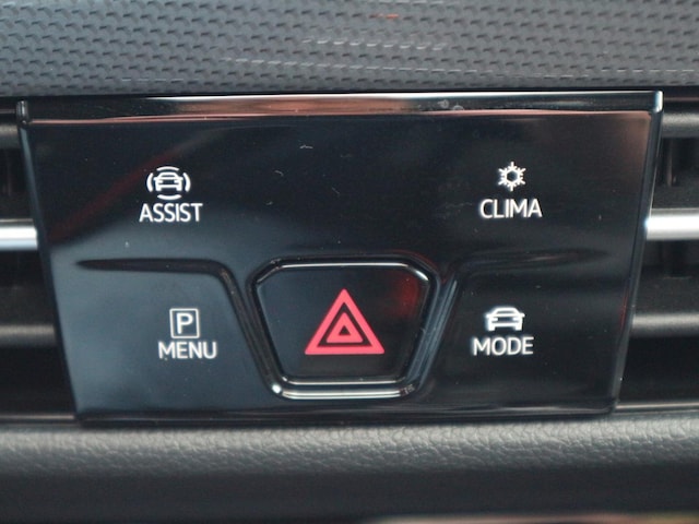 Volkswagen Golf 1.5 eTSI Style