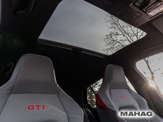 Volkswagen Golf 2.0 TSI Business GTI Golf VIII