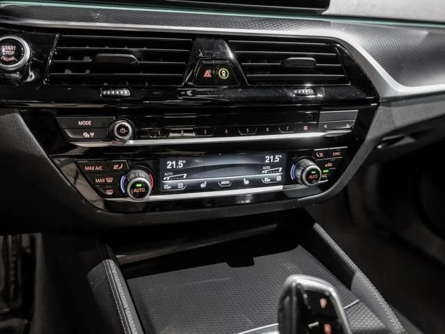 BMW 520 520d M-Sport Touring