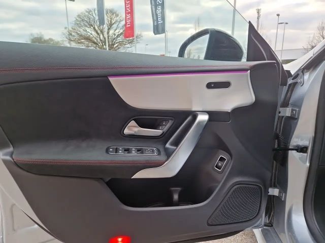 Mercedes-Benz CLA 200 AMG Line Shooting Brake