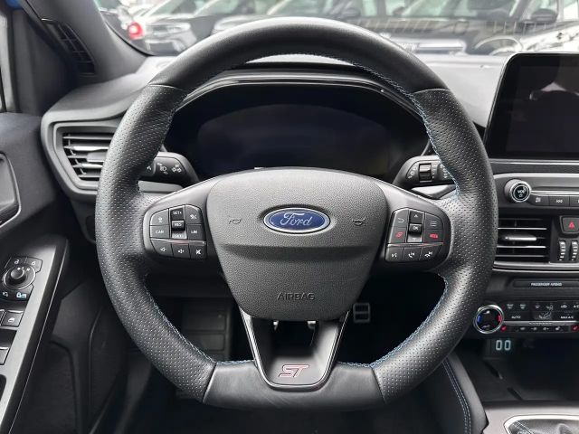 Ford Focus EcoBoost ST Line