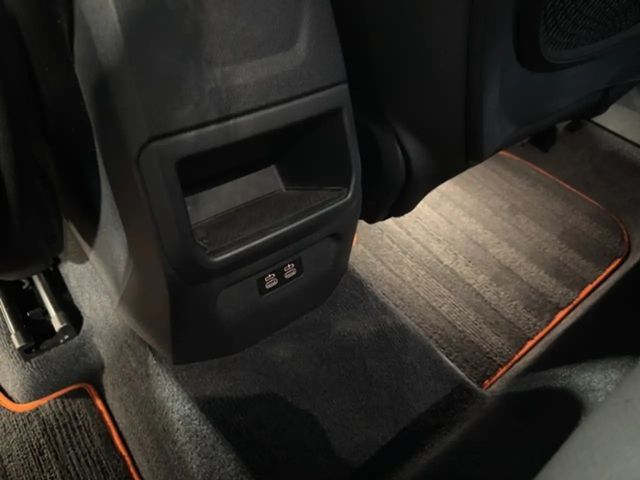 BMW 120 120d Sedan Sport Line