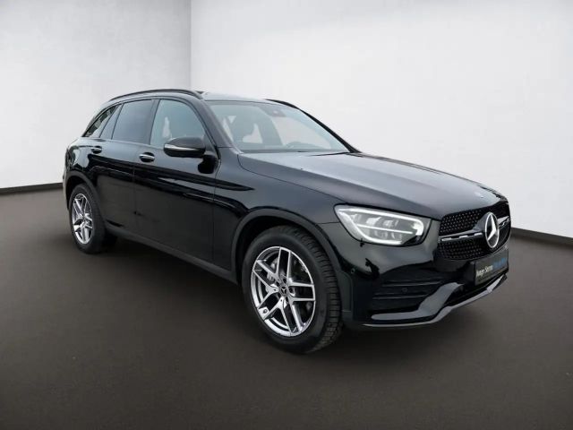 Mercedes-Benz GLC 300 4MATIC AMG Line