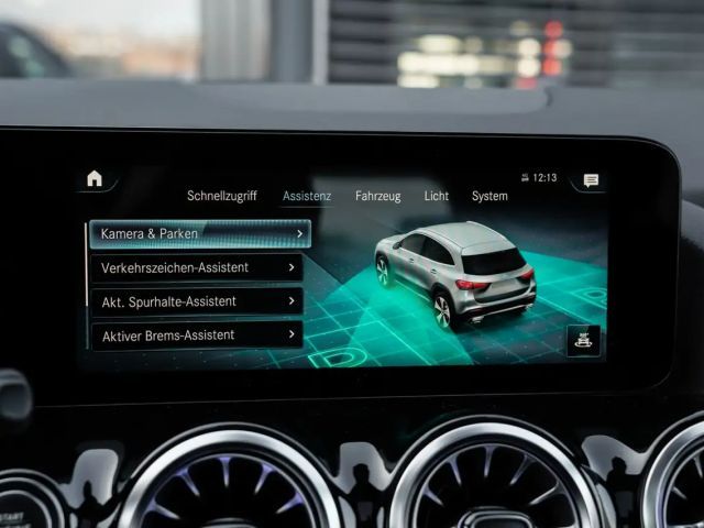 Mercedes-Benz GLA 200 AMG Line