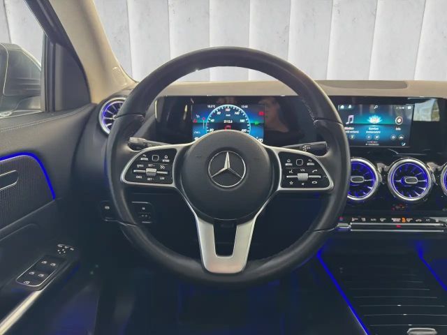Mercedes-Benz GLA 200 4MATIC GLA 200 d