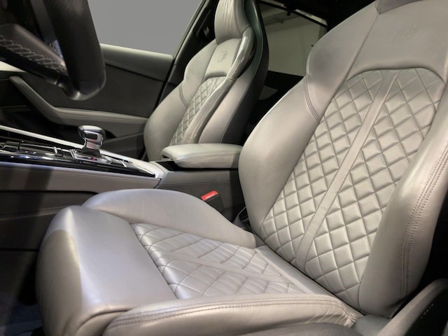 Audi S4 Avant Quattro