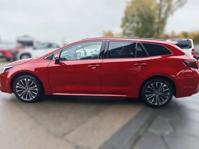 Toyota Corolla Hybride Team D Touring