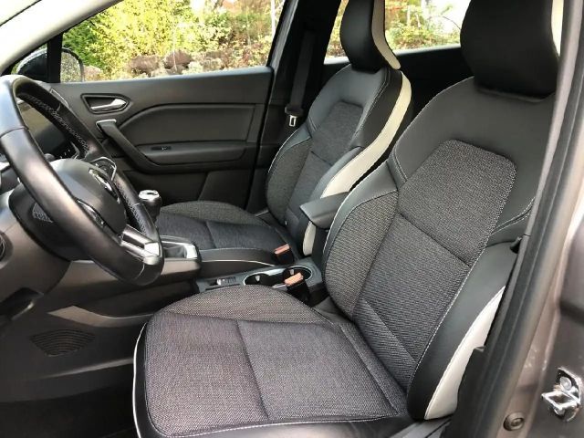 Renault Captur Intens TCe 140