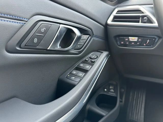 BMW 330 330e M-Sport Touring