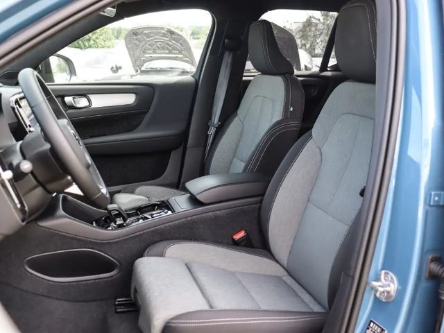 Volvo XC40 Dark Plus