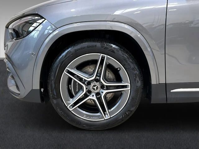 Mercedes-Benz GLA 200 AMG Line